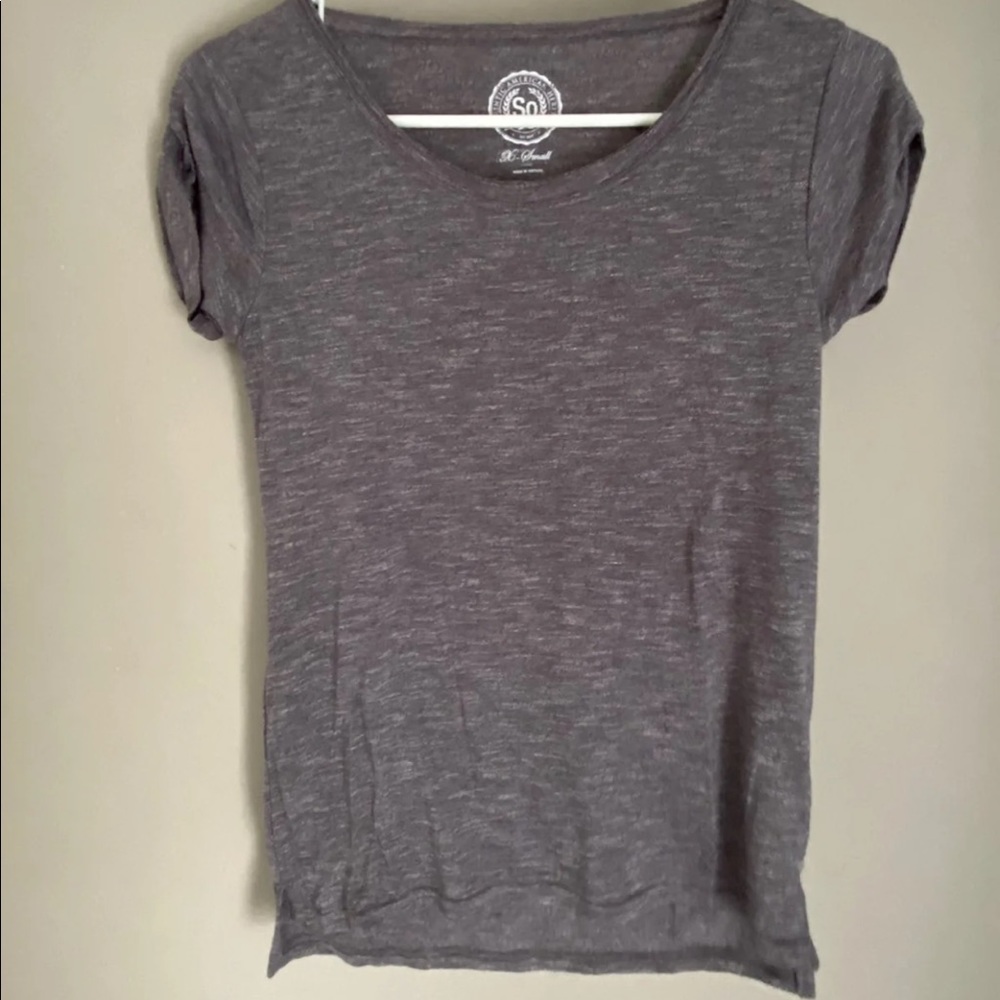 simple grey top